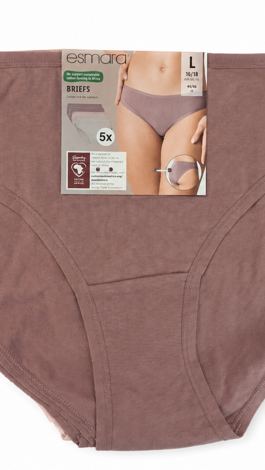 A pack of 5 pieces of Esmara briefs.